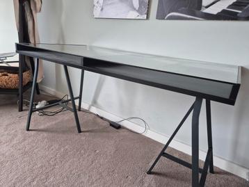 GRATIS af te halen IKEA bureau zwart met glasplaat
