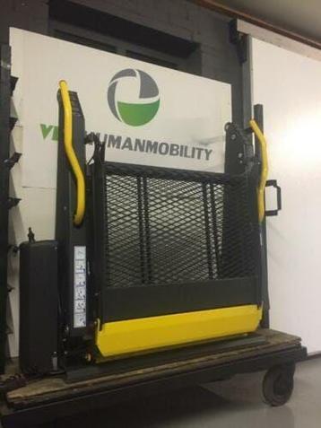Rolstoellift Lift Invalide Scootmobiel Rolstoel Anteo lift beschikbaar voor biedingen