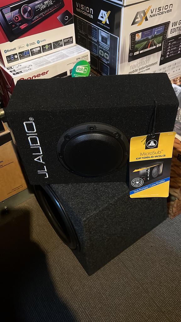 JL audio CP106LG-W3-V3 micro subbehuizing, Auto diversen, Autospeakers, Gebruikt, Ophalen of Verzenden