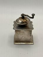 Miniatuur koffie molen, Antiek en Kunst, Verzenden, Zilver