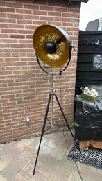 Industriële vloerlamp, Huis en Inrichting, Lampen | Vloerlampen, Ophalen of Verzenden, Zo goed als nieuw, 150 tot 200 cm