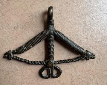 Bronzen hanger uit Burkina Faso, Lobi volk beschikbaar voor biedingen