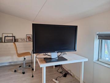 Dell u2711 27 inch monitor  beschikbaar voor biedingen