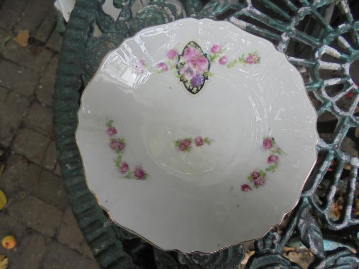 12 kleine gebaksbordjes met bloemetjes guirlande roze roosje, Antiek en Kunst, Antiek | Servies los, Ophalen of Verzenden