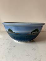 Zware schaal / serveerschaal Maine Isle River Art Pottery., Ophalen of Verzenden, Rond, Glas