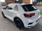 Volkswagen T-Roc 2.0 TSI 4Motion R-Line I Panodak I Camera I, Auto's, Volkswagen, Automaat, Stof, Gebruikt, Zwart