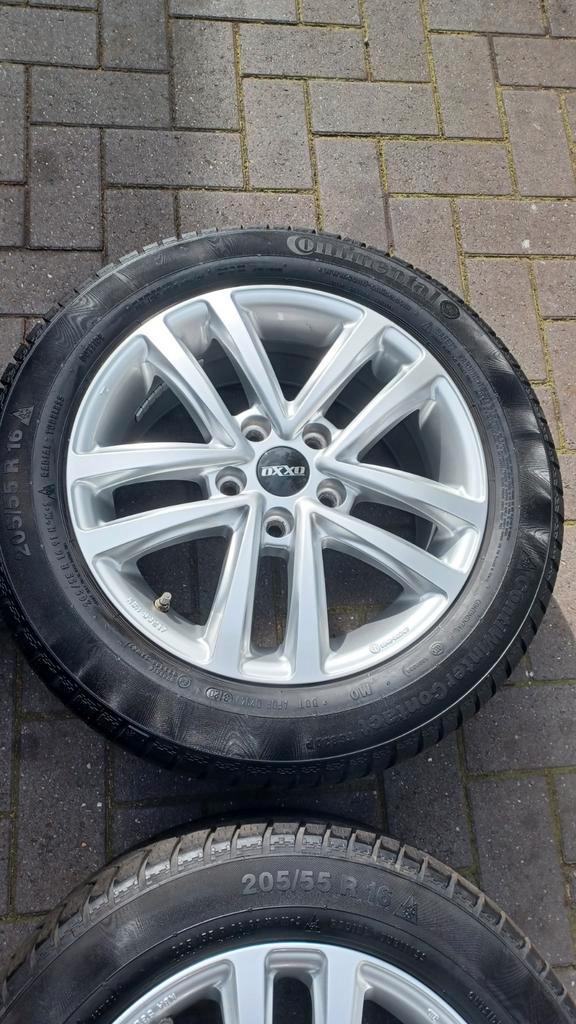Winterbanden bmw 2 serie  205 55 16 alu velgen 5x112 tpms, Auto-onderdelen, Banden en Velgen, Banden en Velgen, Winterbanden, 16 inch