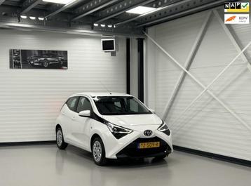 Toyota Aygo 1.0 VVT-i X-NAV LIMITED Nav/Camera/MultiMedia/LE beschikbaar voor biedingen