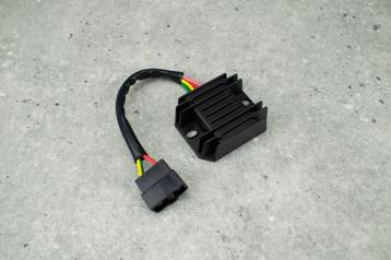 SYM Euro4 Spanningsregelaar 31600-N7F-000 Origineel (Nieuw)  beschikbaar voor biedingen
