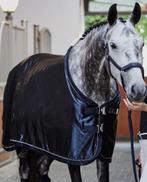 Eskadron platinum satin showdeken, L, Dieren en Toebehoren, Paarden en Pony's | Dekens en Dekjes, Ophalen of Verzenden, Nieuw