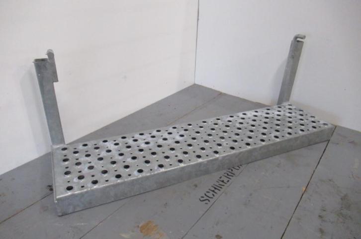 Traptrede Opstap t.b.v. schaftkeet. 03702, Doe-het-zelf en Verbouw, Ladders en Trappen, Nieuw, Trap, Minder dan 2 meter, Ophalen of Verzenden