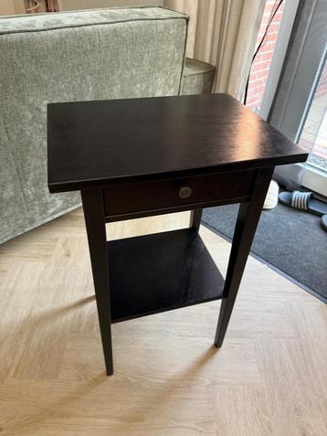 2x IKEA Hemnes nachtkastje zwart beschikbaar voor biedingen