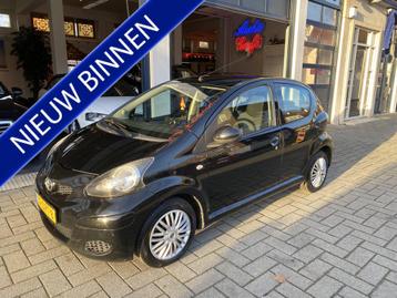 Toyota Aygo 1.0-12V Comfort Navigator AIRCO/NAVI/NAP beschikbaar voor biedingen