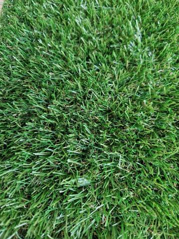 RESTANTEN KUNSTGRAS NU 40 EURO PER STUK beschikbaar voor biedingen