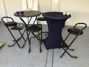 Statafels met 4 krukken en serveerwagen  beschikbaar voor biedingen