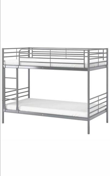 Metalen Stapelbed ikea - Ideaal voor Kinderen! 3 personen  beschikbaar voor biedingen