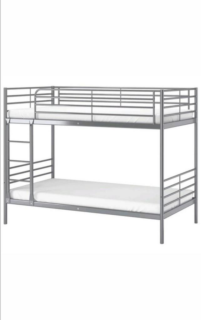 Metalen Stapelbed ikea - Ideaal voor Kinderen! 3 personen, Huis en Inrichting, Slaapkamer | Bedden, Zo goed als nieuw, Tweepersoons