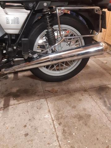 Gezocht: Originele linkeruitlaatdemper voor BMW R100. beschikbaar voor biedingen