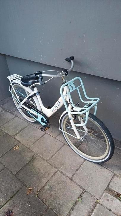 Alpina Clubb 24 inch fiets met 3 versnellingen, Fietsen en Brommers, Fietsen | Meisjes, Zo goed als nieuw, 24 inch, Handrem, Versnellingen