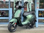 Custom Vespa Sprint Cobra Green 9378km bj. 8-2021 45km/brom, Fietsen en Brommers, Scooters | Vespa, Ophalen, Maximaal 45 km/u