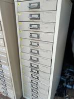 TE KOOP: metalen ladekastjes, Ophalen, Minder dan 50 cm, Gebruikt, 5 laden of meer