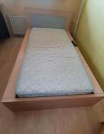 1 persoons bed met nachtkastje, MOET WEG!!, 90 cm, Eenpersoons, Zo goed als nieuw, Hout
