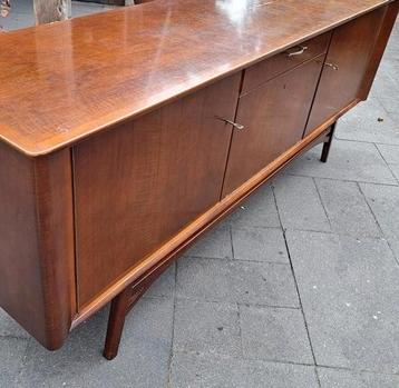 Vintage dressoir sideboard / jaren 60 / lengte 197 cm beschikbaar voor biedingen