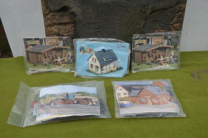 Vintage modelspoor huisjes in verpakking Faller Pola Pico, Hobby en Vrije tijd, Modeltreinen | H0, Nieuw, Brug, Tunnel of Gebouw