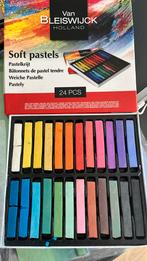 Gratis soft pastels, Ophalen, Zo goed als nieuw, Potlood of Stift