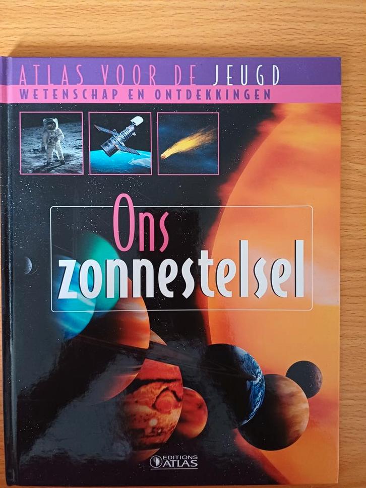Ons zonnestelsel, Boeken, Overige Boeken, Zo goed als nieuw, Ophalen of Verzenden