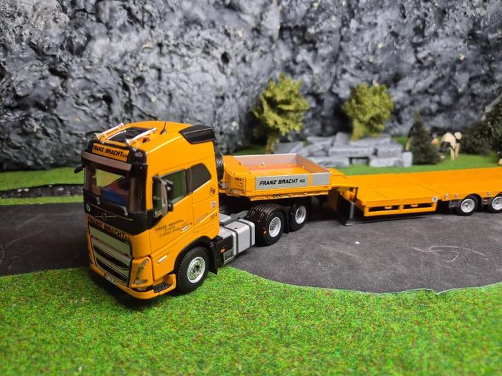 WSI Franz Bracht KG; VOLVO FH5 GLOBETROTTER 6X4 01-4550, Hobby en Vrije tijd, Modelauto's | 1:50, Nieuw, Bus of Vrachtwagen, Wsi