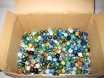 Een doos vol met kleine knikkers 2,4 kilo, Ophalen, Gebruikt