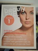 Beauty Level Basics 1 - Schoonheidsbehandelingen, Ophalen of Verzenden, Zo goed als nieuw, Overige onderwerpen, Onbekend
