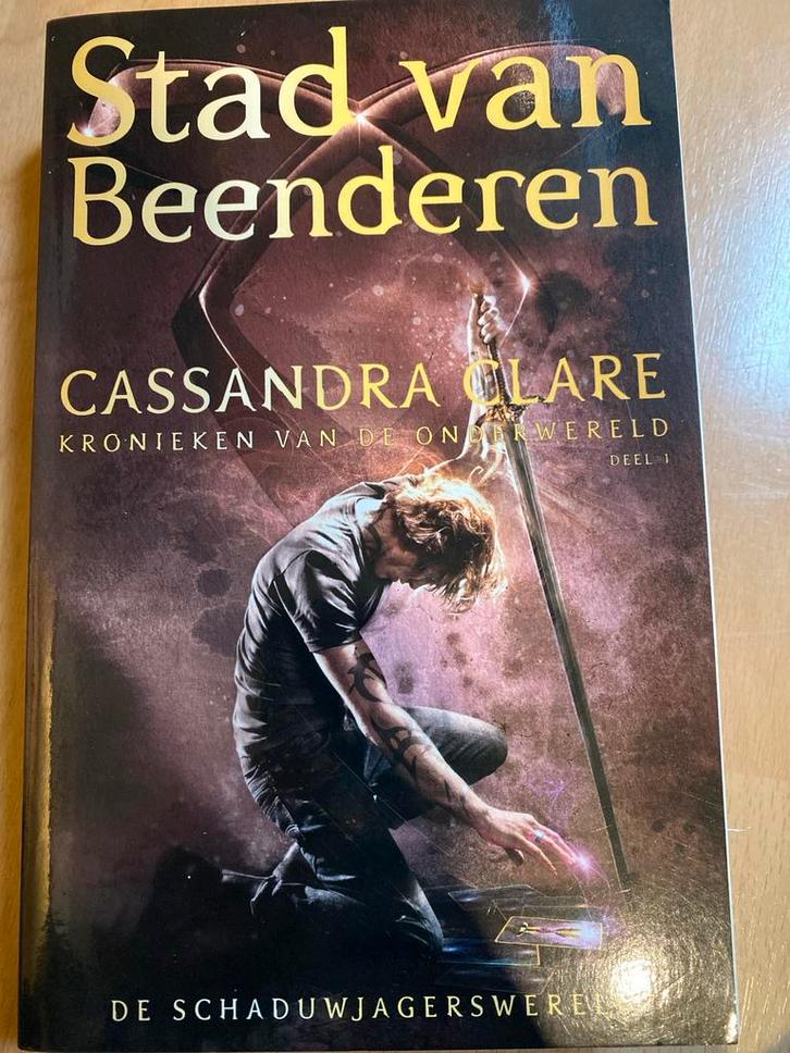 Stad van Beenderen - Cassandra Clare - Nieuw!, Boeken, Fantasy, Nieuw, Ophalen of Verzenden