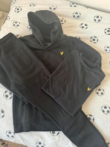 Complete set Lyle & Scott maat 134/140 beschikbaar voor biedingen