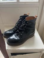 Dr Martens zwart maat 36 dames model (scheur in zolen), Kleding | Dames, Ophalen, Zwart, Dr. Martens, Zo goed als nieuw
