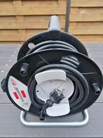 Verlengkabel Haspel Verlenghaspel 20 m.


H07RN-F 3 x 2,5 mm, Ophalen of Verzenden, Zo goed als nieuw