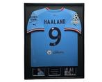 Erling Haaland Manchester City 23/24 Ingelijst Thuis Shirt, Verzamelen, Sportartikelen en Voetbal, Buitenlandse clubs, Soccersignings.nl