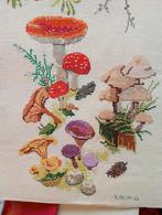 Geborduurd schilderij, paddestoelen, Huis en Inrichting, Woonaccessoires | Schilderijen, Tekeningen en Foto's, Minder dan 50 cm