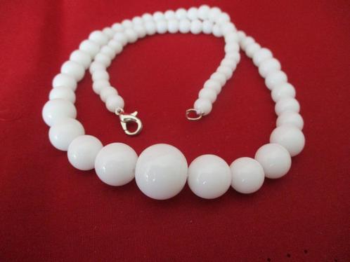 Halsketting van witte Jade, Sieraden, Tassen en Uiterlijk, Kettingen, Nieuw, Steen of Mineraal, Wit, Verzenden
