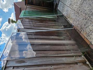 plexiglas beschikbaar voor biedingen