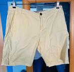 lichtgele short Propaganda 42/44 zgan, Kort, Verzenden, Geel, Maat 42/44 (L)