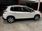 Peugeot 2008 1.2 PureTech Style / Pano dak / Cruise / Clima, Voorwielaandrijving, Euro 5, Gebruikt, 1199 cc