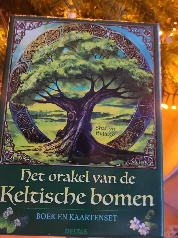 Kaartenset Orakel van de Keltische bomen, Boeken, Esoterie en Spiritualiteit, Nieuw, Overige typen, Tarot of Kaarten leggen, Ophalen of Verzenden