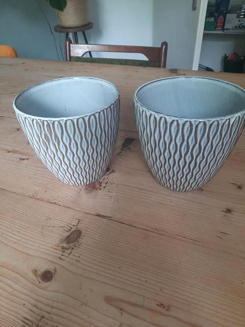 2 geglazuurde bloempotten ( retro motief), Tuin en Terras, Bloempotten, Zo goed als nieuw, Aardewerk, Binnen, Minder dan 25 cm