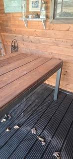 Tuintafel houten (niet rot) blad en rvs onderstel, Ophalen, Zo goed als nieuw
