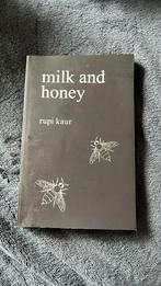 Milk and Honey - rupi kaur, Verzenden, Zo goed als nieuw