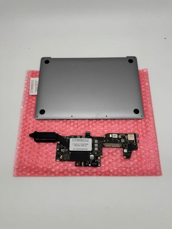 A1708 Macbook Pro 13" 2017 logic board / moederbord, Computers en Software, Moederborden, Gebruikt, Intel, Ophalen of Verzenden