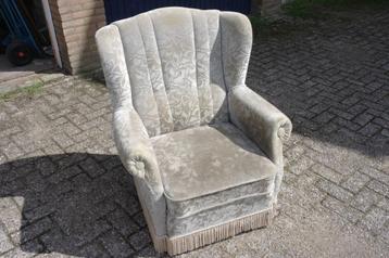 oma stoel beschikbaar voor biedingen