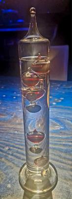 Galileo Thermometer (kleur rood) 32 cm, Binnenthermometer, Zo goed als nieuw, Ophalen